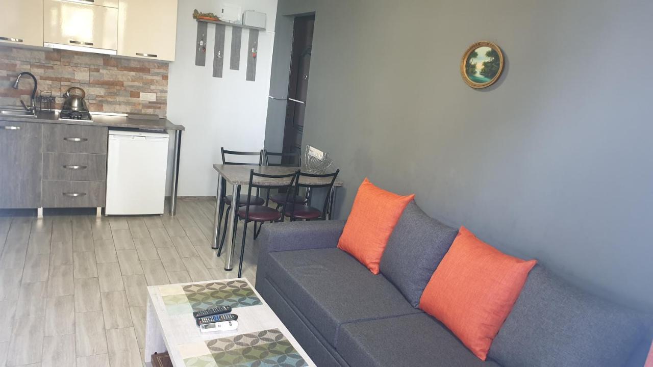 Apartment Near The Batumi-gonio *
